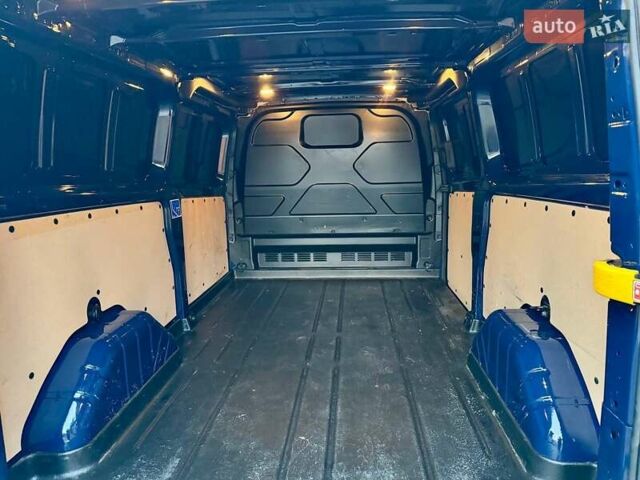 Синий Форд Транзит Кастом, объемом двигателя 2 л и пробегом 186 тыс. км за 16800 $, фото 34 на Automoto.ua