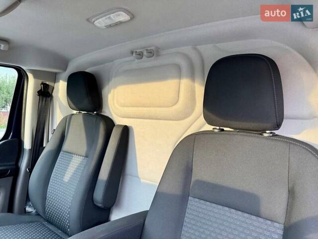 Синий Форд Транзит Кастом, объемом двигателя 2 л и пробегом 185 тыс. км за 16450 $, фото 28 на Automoto.ua