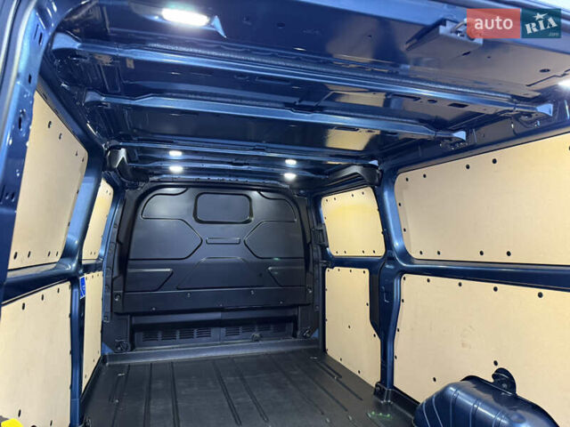 Синий Форд Транзит Кастом, объемом двигателя 2 л и пробегом 182 тыс. км за 18500 $, фото 113 на Automoto.ua
