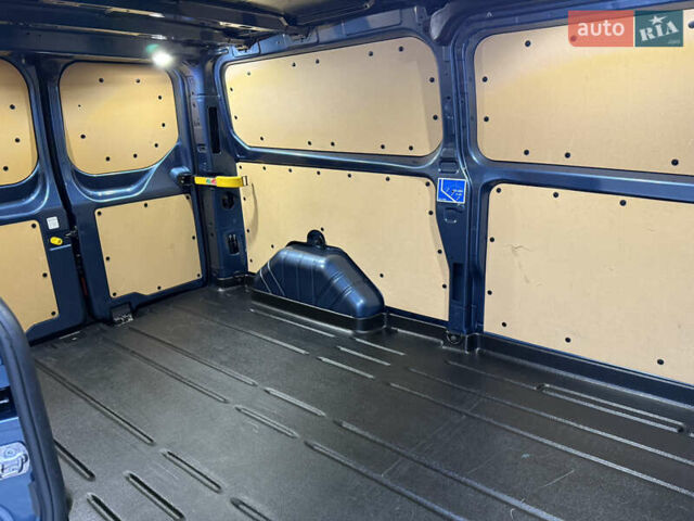 Синий Форд Транзит Кастом, объемом двигателя 2 л и пробегом 182 тыс. км за 18500 $, фото 130 на Automoto.ua
