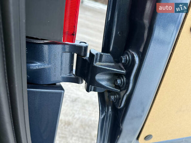 Синий Форд Транзит Кастом, объемом двигателя 2 л и пробегом 182 тыс. км за 18500 $, фото 117 на Automoto.ua