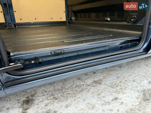 Синий Форд Транзит Кастом, объемом двигателя 2 л и пробегом 182 тыс. км за 18500 $, фото 121 на Automoto.ua