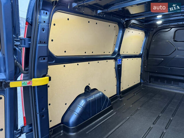 Синий Форд Транзит Кастом, объемом двигателя 2 л и пробегом 182 тыс. км за 18500 $, фото 110 на Automoto.ua