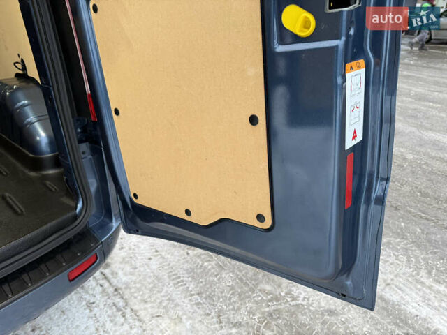 Синий Форд Транзит Кастом, объемом двигателя 2 л и пробегом 182 тыс. км за 18500 $, фото 104 на Automoto.ua