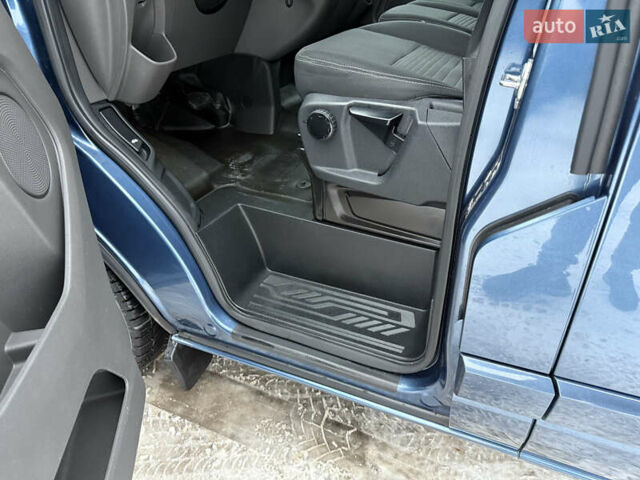 Синий Форд Транзит Кастом, объемом двигателя 2 л и пробегом 182 тыс. км за 18500 $, фото 55 на Automoto.ua