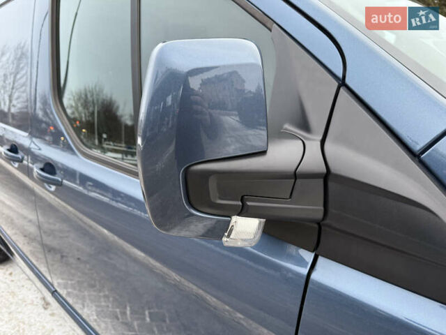 Синий Форд Транзит Кастом, объемом двигателя 2 л и пробегом 182 тыс. км за 18500 $, фото 32 на Automoto.ua