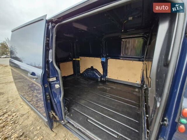 Синій Форд Транзит Кастом, об'ємом двигуна 2 л та пробігом 180 тис. км за 10500 $, фото 5 на Automoto.ua