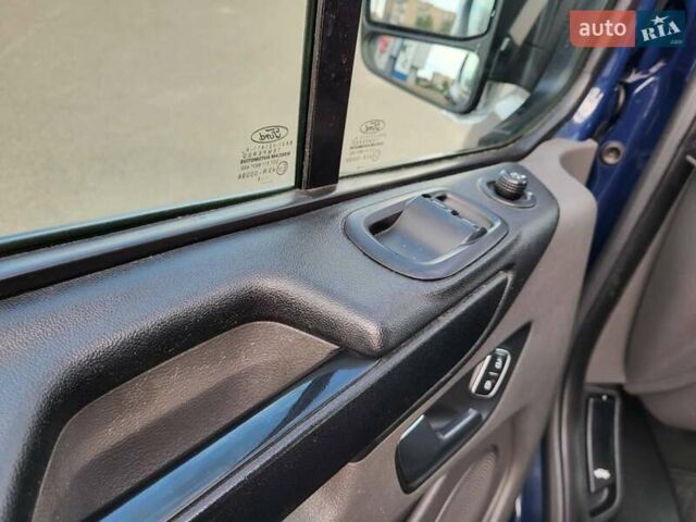 Синій Форд Транзит Кастом, об'ємом двигуна 2 л та пробігом 150 тис. км за 14700 $, фото 33 на Automoto.ua
