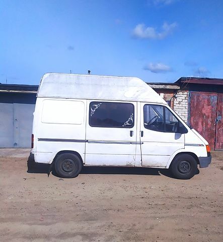 Белый Форд Транзит, объемом двигателя 2 л и пробегом 400 тыс. км за 1500 $, фото 2 на Automoto.ua