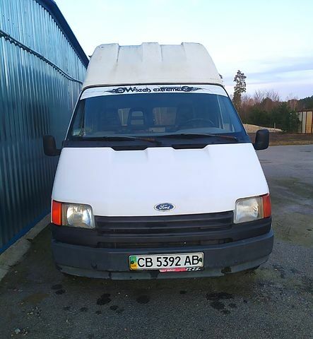 Белый Форд Транзит, объемом двигателя 2 л и пробегом 400 тыс. км за 1500 $, фото 5 на Automoto.ua