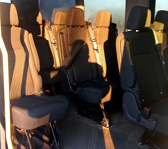 Белый Форд Транзит, объемом двигателя 2.2 л и пробегом 401 тыс. км за 22000 $, фото 5 на Automoto.ua