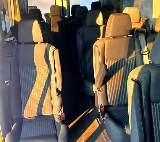 Белый Форд Транзит, объемом двигателя 2.2 л и пробегом 401 тыс. км за 22000 $, фото 3 на Automoto.ua