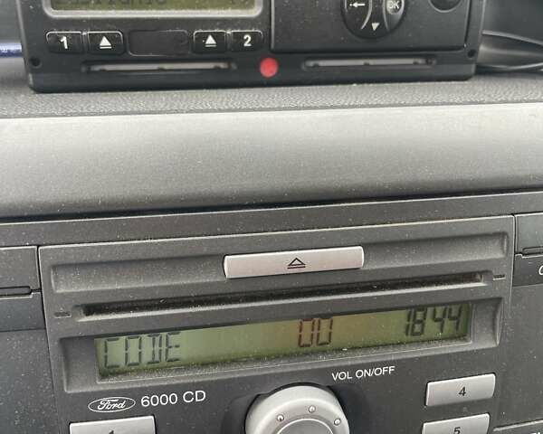 Белый Форд Транзит, объемом двигателя 2.2 л и пробегом 190 тыс. км за 16500 $, фото 10 на Automoto.ua