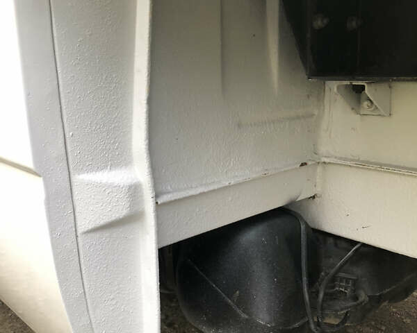 Білий Форд Транзит, об'ємом двигуна 2.5 л та пробігом 278 тис. км за 7900 $, фото 14 на Automoto.ua