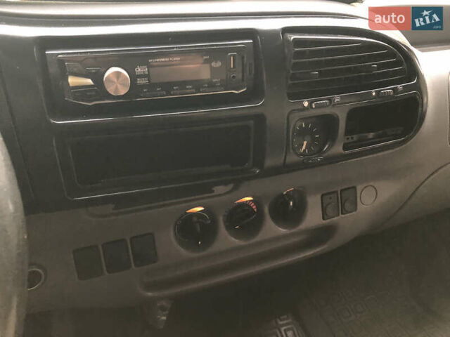 Білий Форд Транзит, об'ємом двигуна 2.5 л та пробігом 278 тис. км за 7900 $, фото 6 на Automoto.ua