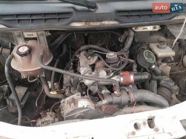 Белый Форд Транзит, объемом двигателя 2.5 л и пробегом 888 тыс. км за 3811 $, фото 11 на Automoto.ua