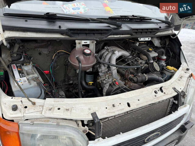 Білий Форд Транзит, об'ємом двигуна 2.5 л та пробігом 245 тис. км за 6000 $, фото 9 на Automoto.ua