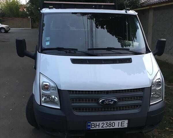 Белый Форд Транзит, объемом двигателя 2.2 л и пробегом 225 тыс. км за 11200 $, фото 3 на Automoto.ua