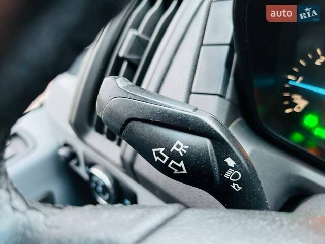 Белый Форд Транзит, объемом двигателя 2.2 л и пробегом 300 тыс. км за 15900 $, фото 38 на Automoto.ua