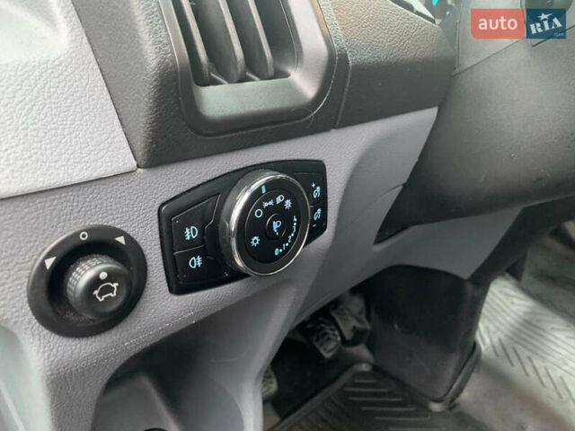 Белый Форд Транзит, объемом двигателя 2 л и пробегом 600 тыс. км за 11000 $, фото 15 на Automoto.ua