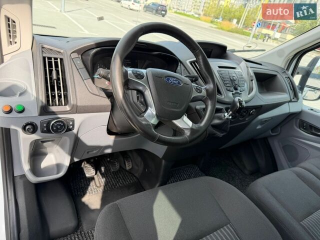 Белый Форд Транзит, объемом двигателя 2 л и пробегом 150 тыс. км за 26600 $, фото 7 на Automoto.ua