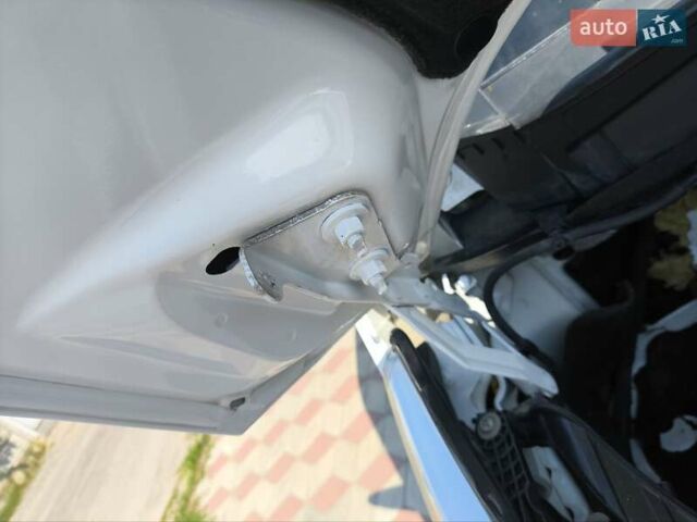 Белый Форд Транзит, объемом двигателя 0 л и пробегом 213 тыс. км за 17999 $, фото 21 на Automoto.ua