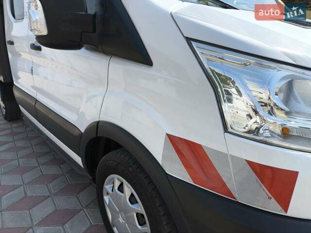 Білий Форд Транзит, об'ємом двигуна 0 л та пробігом 213 тис. км за 17999 $, фото 10 на Automoto.ua