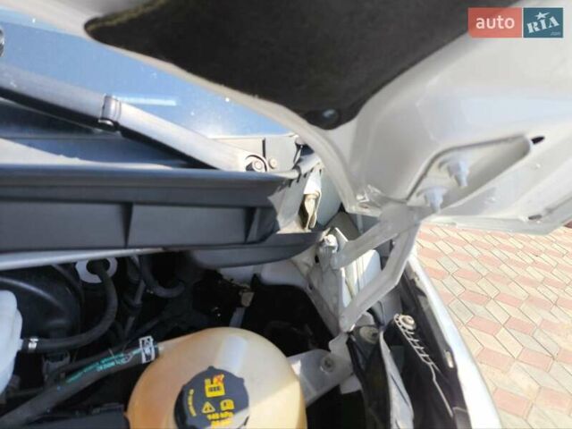 Белый Форд Транзит, объемом двигателя 0 л и пробегом 213 тыс. км за 17999 $, фото 20 на Automoto.ua