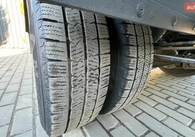 Білий Форд Транзит, об'ємом двигуна 2 л та пробігом 241 тис. км за 18000 $, фото 18 на Automoto.ua