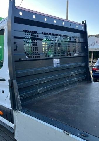 Білий Форд Транзит, об'ємом двигуна 2 л та пробігом 241 тис. км за 18000 $, фото 7 на Automoto.ua