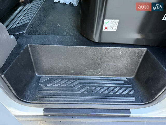 Белый Форд Транзит, объемом двигателя 0 л и пробегом 203 тыс. км за 20500 $, фото 32 на Automoto.ua