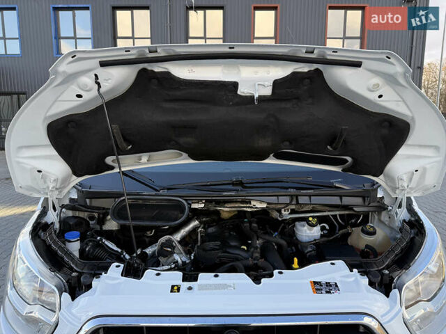 Белый Форд Транзит, объемом двигателя 0 л и пробегом 203 тыс. км за 20500 $, фото 64 на Automoto.ua