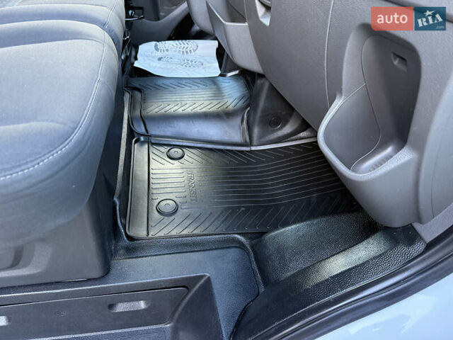 Белый Форд Транзит, объемом двигателя 0 л и пробегом 203 тыс. км за 20500 $, фото 59 на Automoto.ua