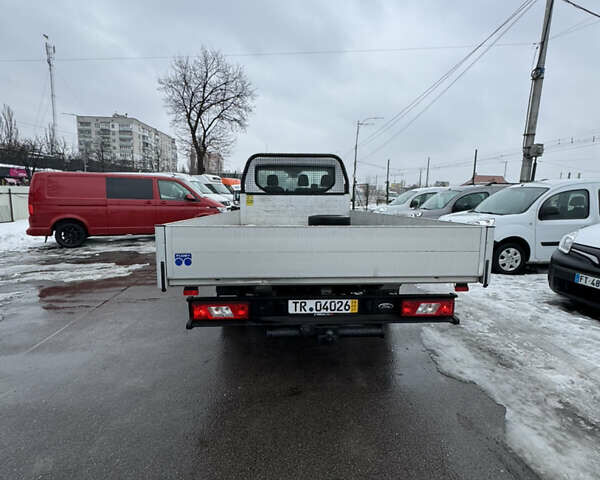 Белый Форд Транзит, объемом двигателя 2 л и пробегом 247 тыс. км за 20900 $, фото 7 на Automoto.ua