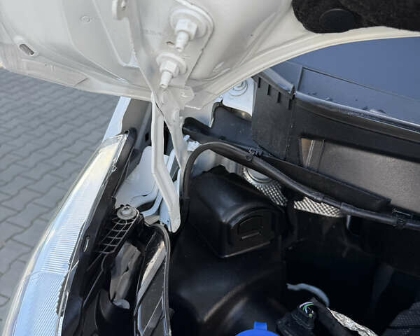 Белый Форд Транзит, объемом двигателя 0 л и пробегом 203 тыс. км за 20500 $, фото 66 на Automoto.ua