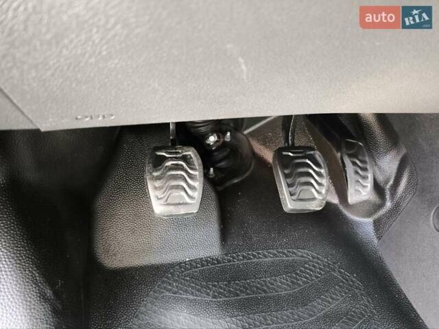 Белый Форд Транзит, объемом двигателя 2 л и пробегом 97 тыс. км за 22500 $, фото 25 на Automoto.ua