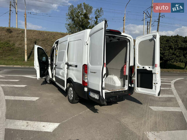 Белый Форд Транзит, объемом двигателя 2 л и пробегом 250 тыс. км за 71994 $, фото 27 на Automoto.ua