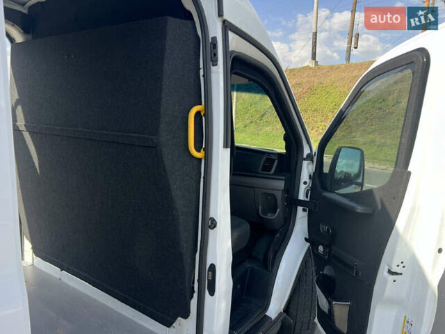 Белый Форд Транзит, объемом двигателя 2 л и пробегом 250 тыс. км за 71994 $, фото 14 на Automoto.ua