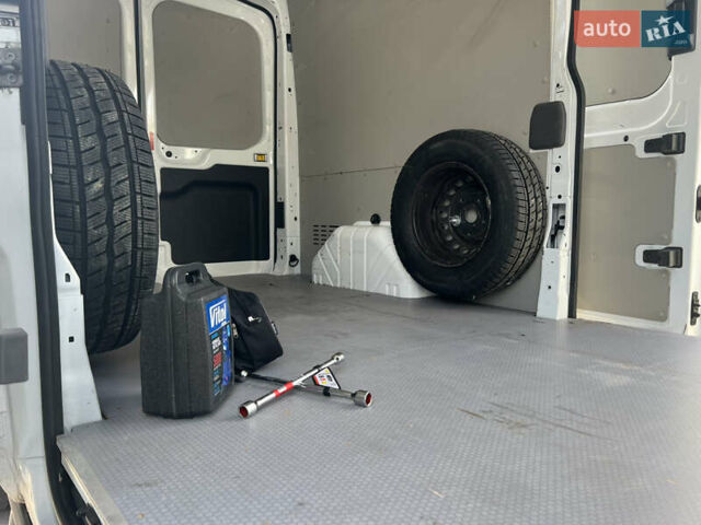 Белый Форд Транзит, объемом двигателя 2 л и пробегом 250 тыс. км за 71994 $, фото 25 на Automoto.ua