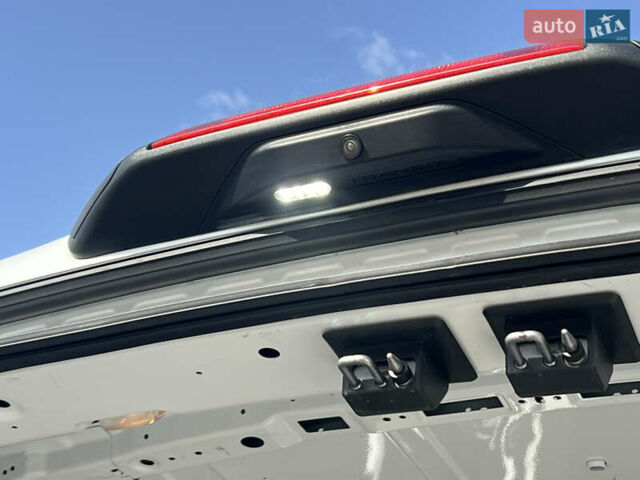 Белый Форд Транзит, объемом двигателя 2 л и пробегом 250 тыс. км за 71994 $, фото 30 на Automoto.ua