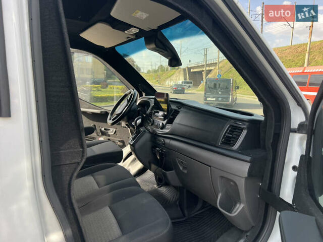 Белый Форд Транзит, объемом двигателя 2 л и пробегом 250 тыс. км за 71994 $, фото 19 на Automoto.ua