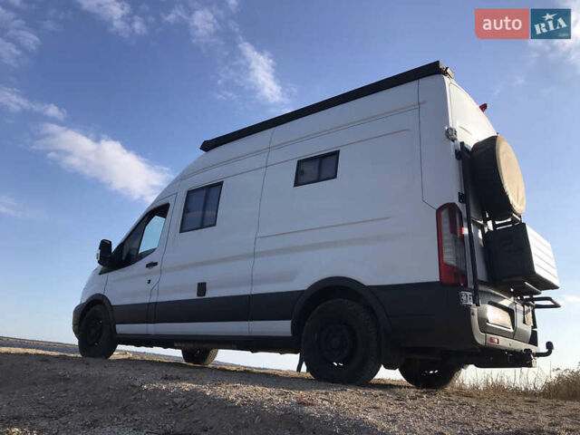 Білий Форд Транзит, об'ємом двигуна 2.2 л та пробігом 235 тис. км за 35500 $, фото 12 на Automoto.ua
