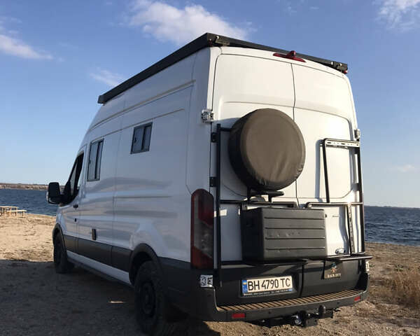 Білий Форд Транзит, об'ємом двигуна 2.2 л та пробігом 235 тис. км за 35500 $, фото 13 на Automoto.ua