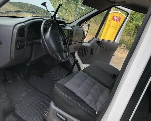 Білий Форд Транзит, об'ємом двигуна 2 л та пробігом 546 тис. км за 6200 $, фото 13 на Automoto.ua