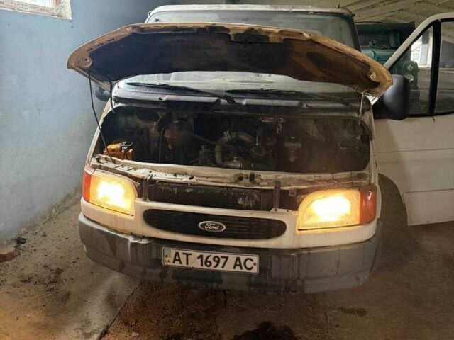 Білий Форд Транзит, об'ємом двигуна 2.5 л та пробігом 362 тис. км за 1602 $, фото 5 на Automoto.ua