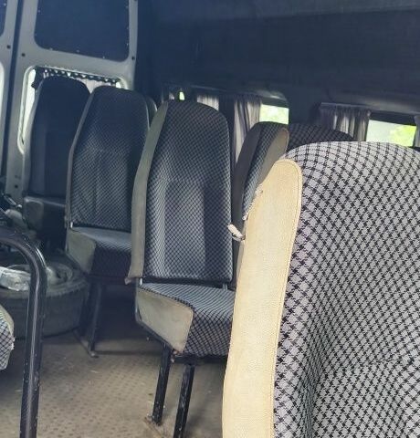 Білий Форд Транзит, об'ємом двигуна 2.4 л та пробігом 238 тис. км за 3311 $, фото 2 на Automoto.ua