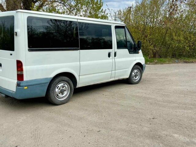 Белый Форд Транзит, объемом двигателя 2 л и пробегом 235 тыс. км за 3700 $, фото 1 на Automoto.ua