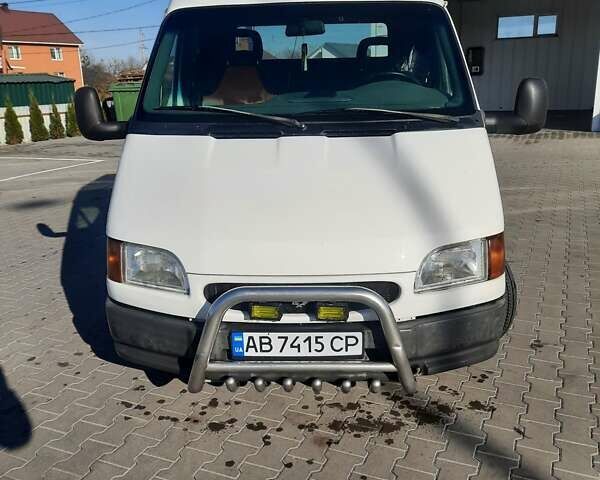 Белый Форд Транзит, объемом двигателя 2.5 л и пробегом 370 тыс. км за 8500 $, фото 6 на Automoto.ua