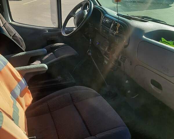 Белый Форд Транзит, объемом двигателя 2.5 л и пробегом 370 тыс. км за 8500 $, фото 2 на Automoto.ua