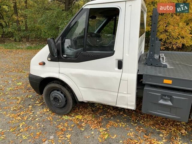 Білий Форд Транзит, об'ємом двигуна 2.4 л та пробігом 360 тис. км за 9700 $, фото 1 на Automoto.ua